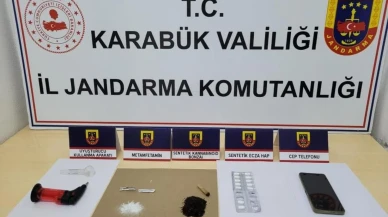 Jandarma uyuşturucu tacirlerine göz açtırmıyor: Karabük'te 3 kişi yakalandı