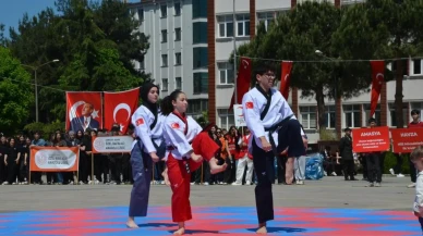 Bafra'da 19 Mayıs Bayramı coşkuyla kutlandı: Gençlerin Ata'ya olan bağlılığı bir kez daha sergilendi!