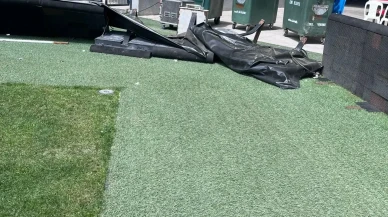 Kocaelispor'un şampiyonluk kutlamaları statta hasara neden oldu! Çim ve kale direği zarar gördü