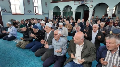 Eskişehir'de Hıdırellez Şenliği coşkuyla kutlandı: Yağmur duası ve yöresel lezzetler