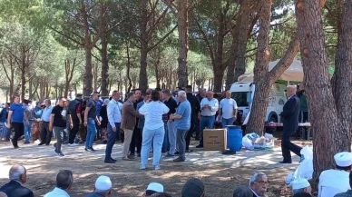 Ezine'de geleneksel çiftçi hayrı: Yoğun katılımla gerçekleşti