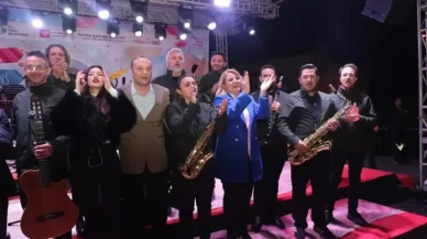 İzmit'te Kapanca Sokak Festivali sona erdi: Bursa Büyükşehir Belediyesi Orkestrası konseriyle unutulmaz anlar yaşandı