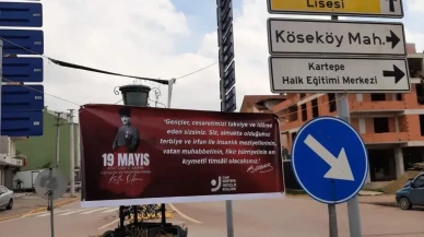 CHP Kartepe Gençlik Kolları, 19 Mayıs coşkusunu Atatürk'ün hitabesiyle sokaklara taşıdı