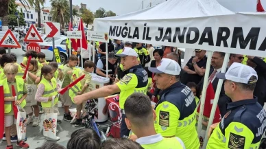 Öğrenciler trafik kurallarını uygulamalı öğrendi! Alkol simülasyonu ile dikkat çeken uygulama Bodrum'da gerçekleşti