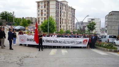 Şırnak’ta Aile Günü yürüyüşü gerçekleşti: Vali Ekici'den duygusal açıklama