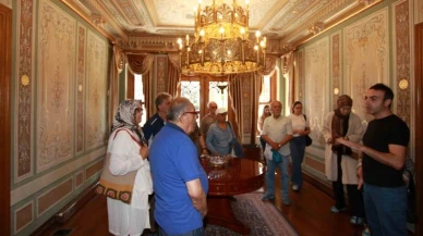 Huzurevi sakinleri Selim Sırrı Paşa Konağını gezdi