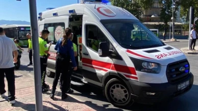 İzmit’te motosiklet yayaya çarptı 2 yaralı