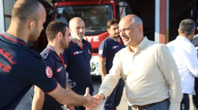 Körfez Başkanı yangınla mücadele eden ekipleri ziyaret