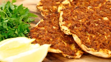 Kocaeli'de lahmacun harcında kanatlı eti çıktı