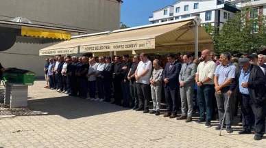 Körfez’de otomobilin çarptığı yaşlı kadın uğurlandı