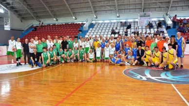 İzmit’te nostalji rüzgarı: 90'ların efsane basketbol derbisi geri dönüyor