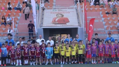 İzmit Kurtuluş Futbol Turnuvası başarıyla tamamlandı