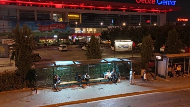 Kocaeli Büyükşehir 12 modern durak hizmete aldı