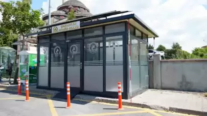 Düzce’de modern ve akıllı duraklara yenisi eklendi
