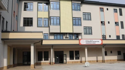 Gölcük'te 10 öğrenci tavuk pilavdan zehirlendi