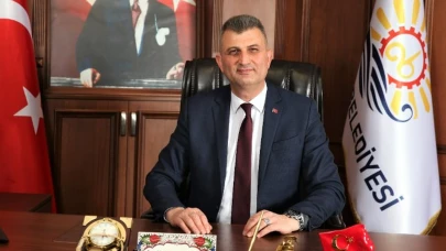 Gölcük belediyesi Atatürk’ü andı