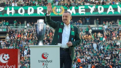 Büyükakın Kocaelispor’u kutladı