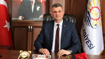 Gölcük belediye başkanı öğretmenler günü kutladı