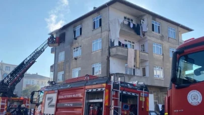 Kartepe'de 4 katlı binada yangın çıktı