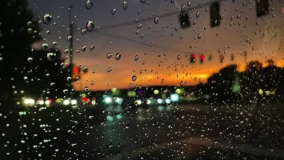 Kocaeli sağanak yağışla haftaya başlıyor