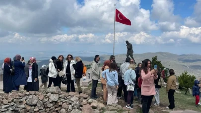 Afyonkarahisar'da tarihi gezi: Cumhuriyet’in kazanıldığı topraklara anlamlı ziyaret