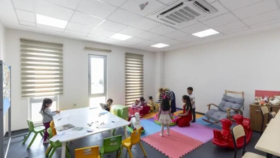 Kadınların eğitimine destek: Mersin'de çocuk oyun odası açıldı