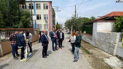 Kaymakam Dalak, Sarıgöl MYO'da arazi ölçümü yaptı: Öğrencilere başarılar diledi