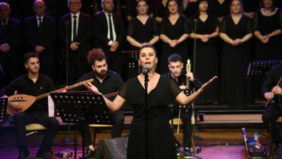 Atakum'da Bahar Konseri: 'Biletin Kitabın Olsun' kampanyasına büyük destek