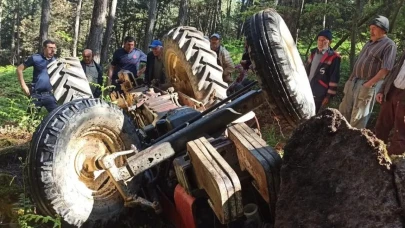 Sındırgı'da traktör altında kalan sürücü hayatını kaybetti