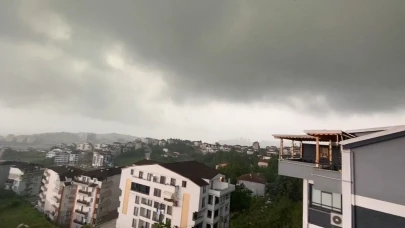 Kocaeli'de sağanak felaketi! Derince ve İzmit'te su baskınları ve karanlık sokaklar