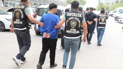 Antalya'da asayiş uygulamaları hız kesmeden devam ediyor: 213 tutuklama