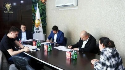 AK Parti Eskişehir'de Halk Günü buluşmalarıyla vatandaşla buluşuyor