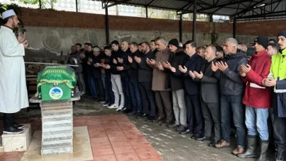 Traktör kazasında hayatını kaybeden 13 yaşındaki Aysima Serra T, son yolculuğuna uğurlandı