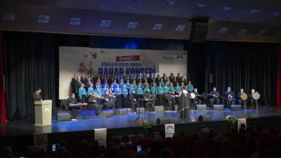 Mersin'de Gönülden Sesler Korosu'ndan bahar konseri: Türk sanat müziği ile büyülendi