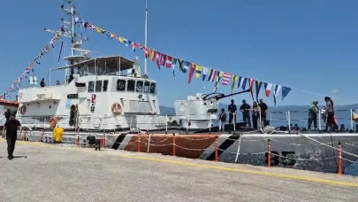 TCG 85 gemisi, vatandaşların ziyaretine kapılarını açtı!