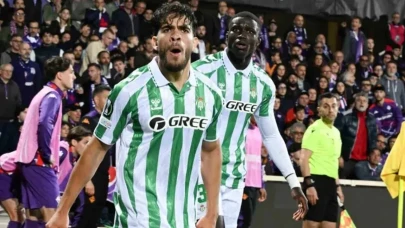 Chelsea ve Real Betis, UEFA Avrupa Konferans Ligi finalinde buluşuyor! Hangi takım şampiyon olacak?