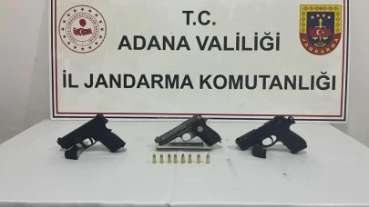 Adana'da jandarma operasyonu: İki şüpheliye ruhsatsız tabanca ile gözaltı