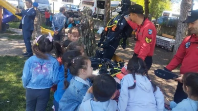 Jandarma, öğrencilere unutulmaz bir gün yaşattı: Asker olma isteği artıyor
