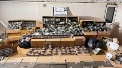Balıkesir'de dev tütün operasyonu: 19 adrese baskın, çok sayıda bandrolsüz ürün ele geçirildi