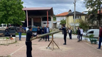 Çal'da Hıdrellez coşkusu: Gıngırgaçla nostaljik oyunlarla birlik ve dayanışma