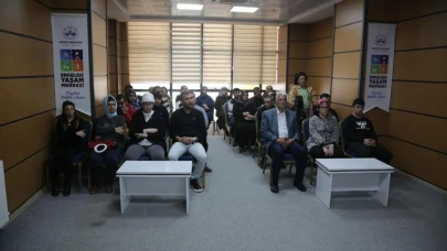 Elazığ Belediyesi’nden özel gereksinimli bireylere destek: ‘Dil ve Konuşma Becerileri’ semineri düzenlendi