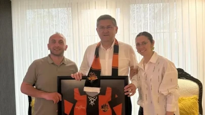 Karamürsel'de Türeyis Spor Kulübü'ne aile desteği... Başarılar temennisiyle ziyaret