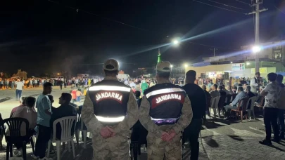 Jandarmadan düğün mesaisi: Jandarma ekipleri düğünlerde bilgilendirme yapıyor