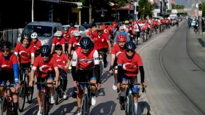 Pedallar 19 Mayıs Için çevrildi: Kocaeli'de bisiklet turu düzenlendi