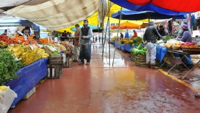 Kartepe pazarları Arife günü kurulacak tezgahlar açıldı