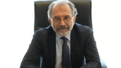 Prof Akbaş Kocaeli Medikal Parkta 2000 ameliyat