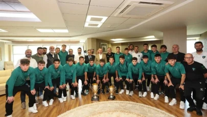Şampiyon Kocaelispor U19 Takımı Başkanı Ziyaret Etti
