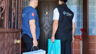 Kocaeli Büyükşehir kimsesizleri bayramda yalnız bırakmadı
