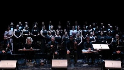 Büyükşehir Türk Sanat Müziği Korosu konser verdi