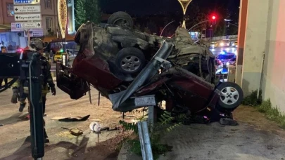Alkollü sürücü kazada 2 kişiyi öldürdü